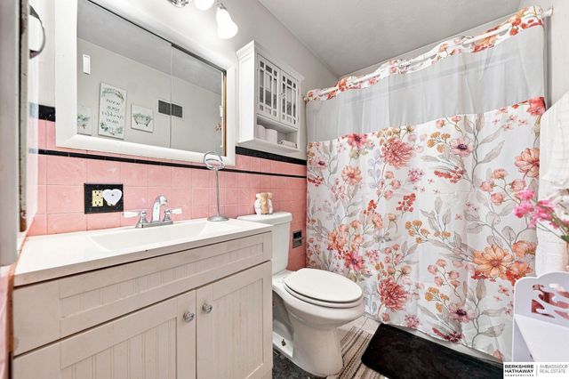 5400 Ervin Street, Lincoln, NE 68504