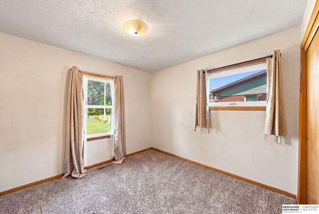 5400 Ervin Street, Lincoln, NE 68504