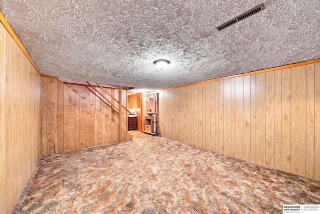 5400 Ervin Street, Lincoln, NE 68504