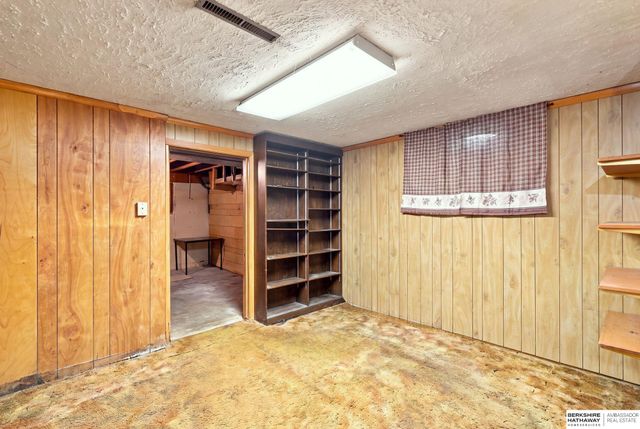 5400 Ervin Street, Lincoln, NE 68504
