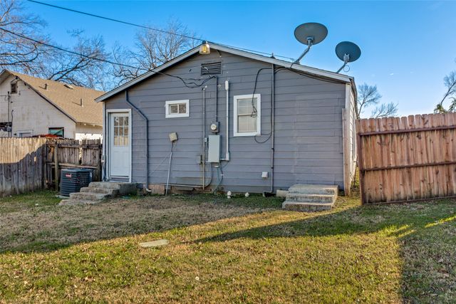 1415 E Terrell Avenue, Fort Worth, TX 76104