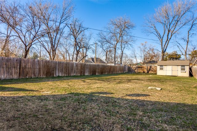 1415 E Terrell Avenue, Fort Worth, TX 76104
