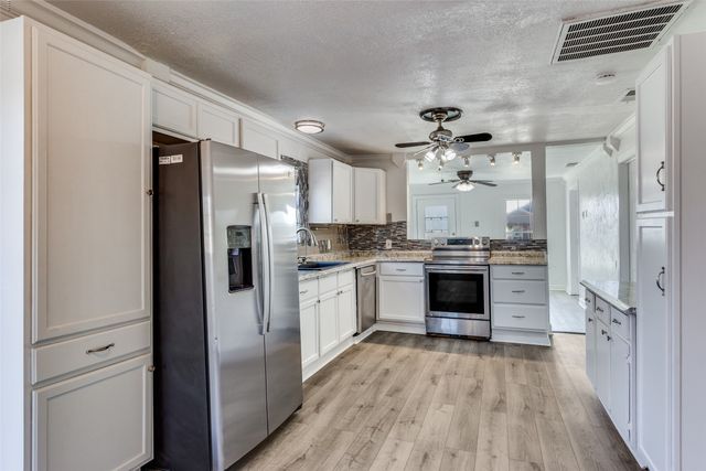 1415 E Terrell Avenue, Fort Worth, TX 76104