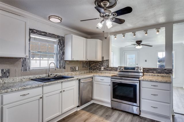 1415 E Terrell Avenue, Fort Worth, TX 76104