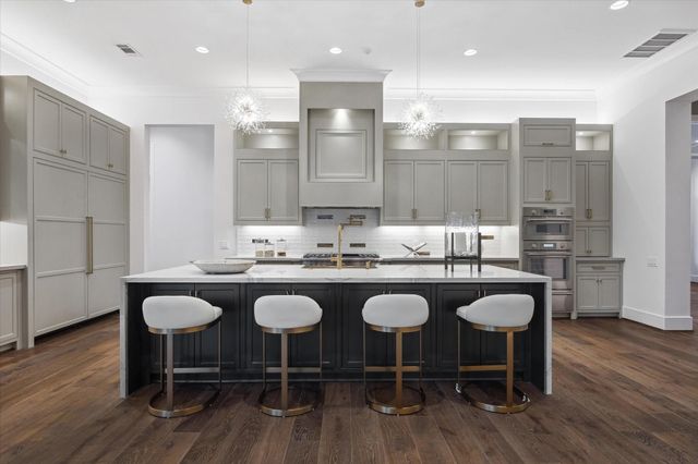 5517 Sturbridge Drive, Houston, TX 77056