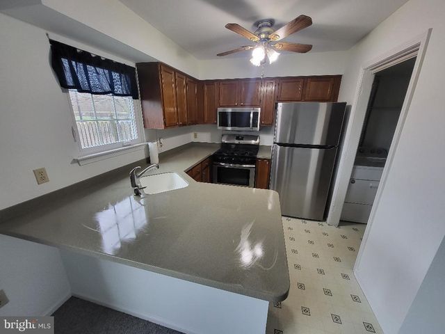 3 GLEN MEADOW CT, Quakertown, PA 18951