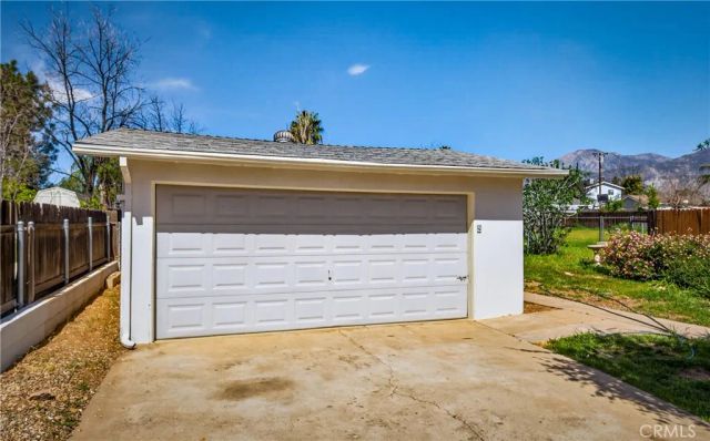 34776 Pecan Avenue, Yucaipa, CA 92399