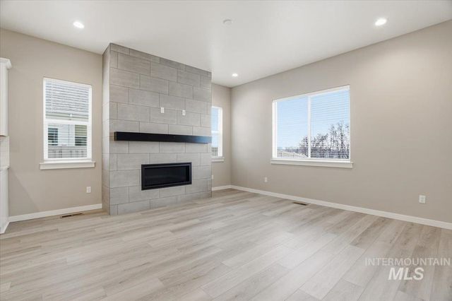 1231 Stirling Meadows Ct, Middleton, ID 83644