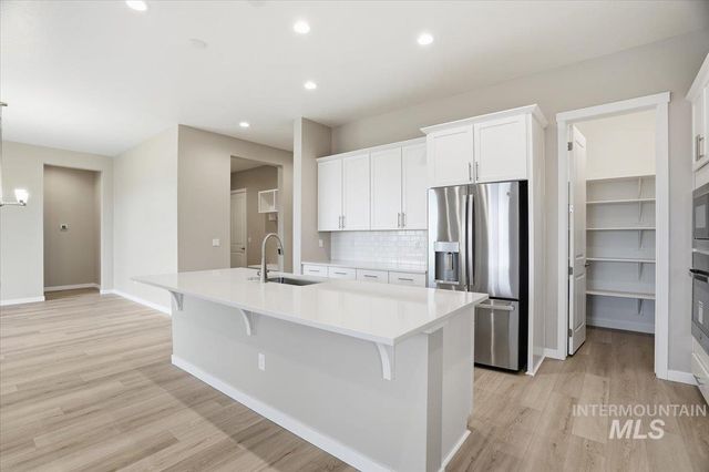 1231 Stirling Meadows Ct, Middleton, ID 83644