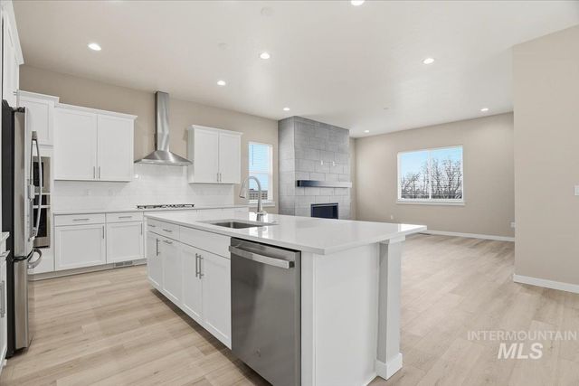 1231 Stirling Meadows Ct, Middleton, ID 83644