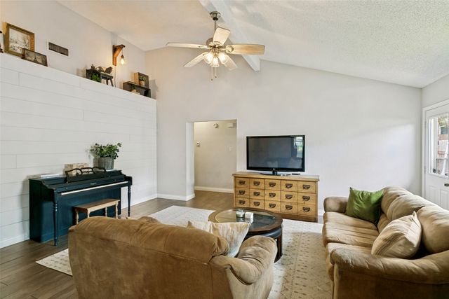 5917 Santa Fe Drive, Arlington, TX 76017