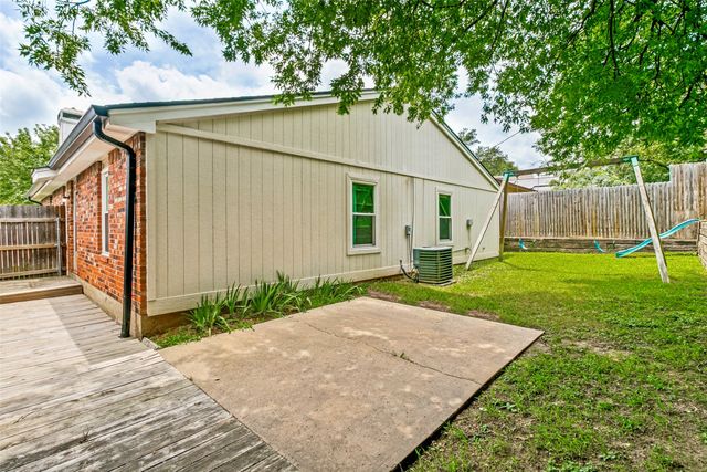 5917 Santa Fe Drive, Arlington, TX 76017