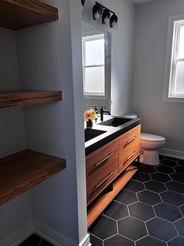 3755 N Odell Avenue, Chicago, IL 60634