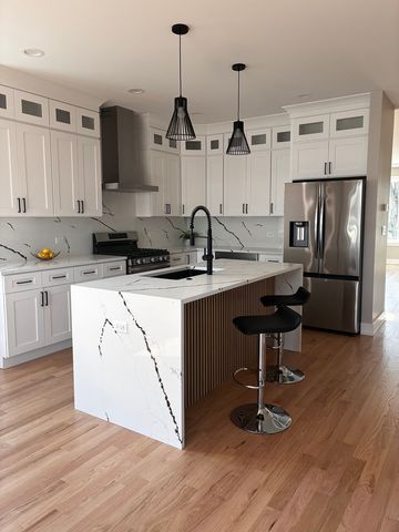 3755 N Odell Avenue, Chicago, IL 60634