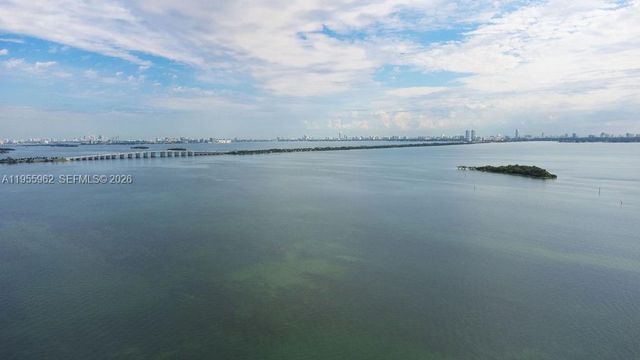 1900 N Bayshore Dr 2018, Miami, FL 33132