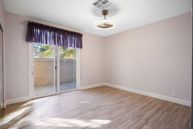 7820 Harbour Towne Avenue, Las Vegas, NV 89113