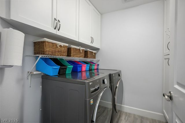 7820 Harbour Towne Avenue, Las Vegas, NV 89113