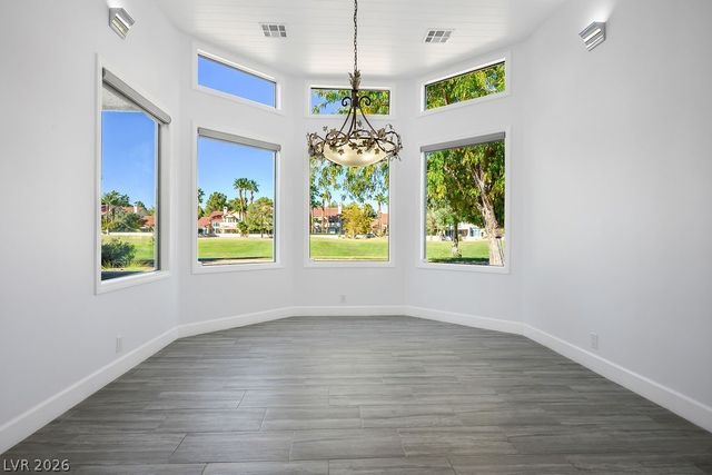 7820 Harbour Towne Avenue, Las Vegas, NV 89113