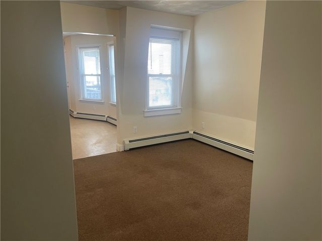 585 Main Street 2B, East Greenwich, RI 02818