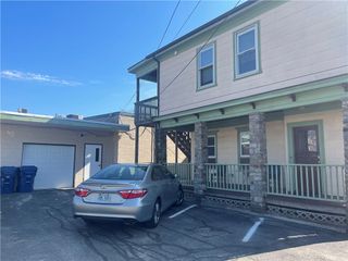 585 Main Street 2B, East Greenwich, RI 02818