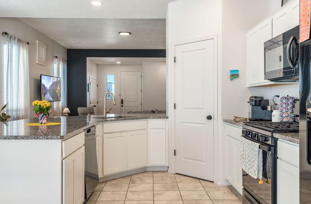 5773 Cosmo Court NE, Rio Rancho, NM 87144