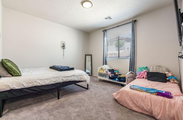 5773 Cosmo Court NE, Rio Rancho, NM 87144