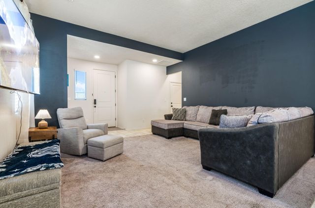 5773 Cosmo Court NE, Rio Rancho, NM 87144