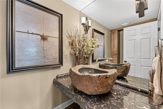 45 Sailboat Drive, Holiday Island, AR 72631