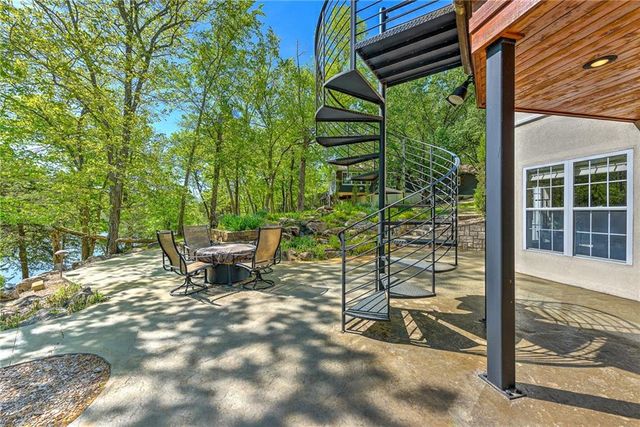 45 Sailboat Drive, Holiday Island, AR 72631