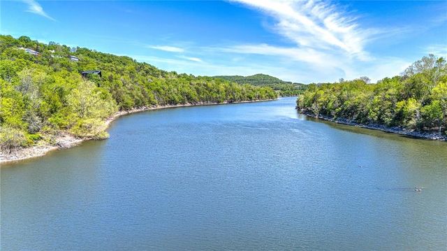 45 Sailboat Drive, Holiday Island, AR 72631