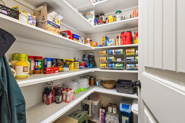 103 Knob Hill Road, Whitewright, TX 75491