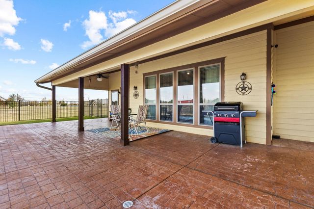 103 Knob Hill Road, Whitewright, TX 75491