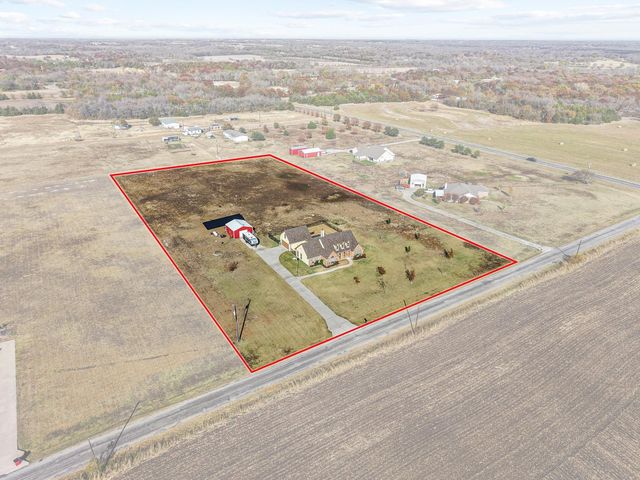 103 Knob Hill Road, Whitewright, TX 75491