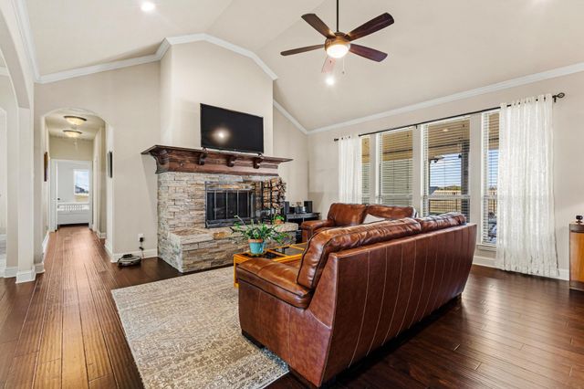 103 Knob Hill Road, Whitewright, TX 75491