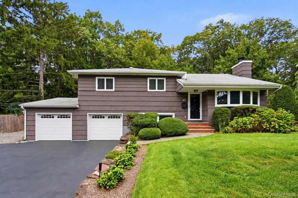 47 Grist Mill Lane, Huntington, NY 11743 — exterior