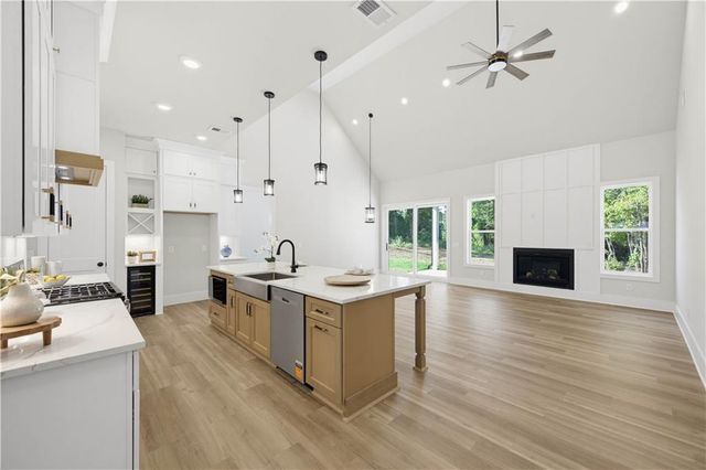 4825 Price Road, Gainesville, GA 30506
