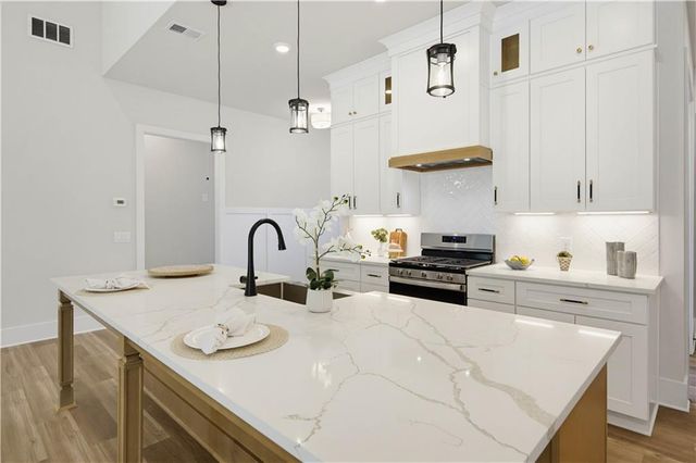4825 Price Road, Gainesville, GA 30506