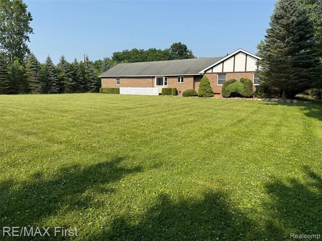 53990 N Foster Road, Chesterfield, MI 48051