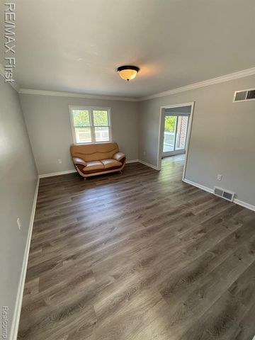 53990 N Foster Road, Chesterfield, MI 48051