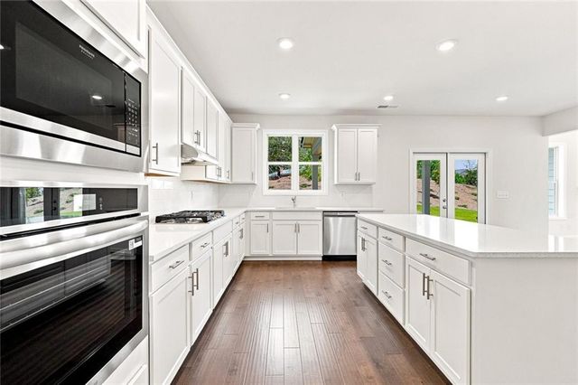 5837 Creek Indian Drive, Sugar Hill, GA 30518