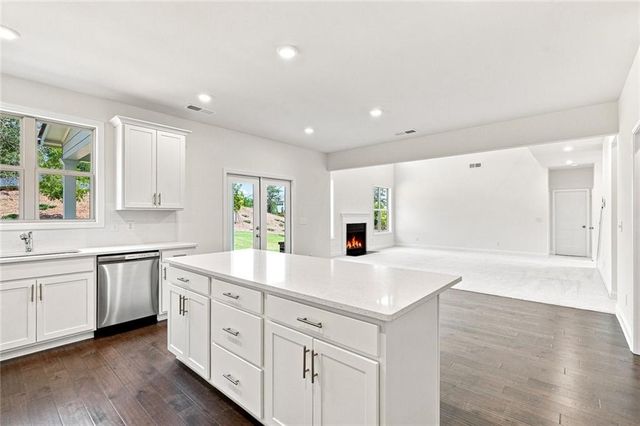 5837 Creek Indian Drive, Sugar Hill, GA 30518