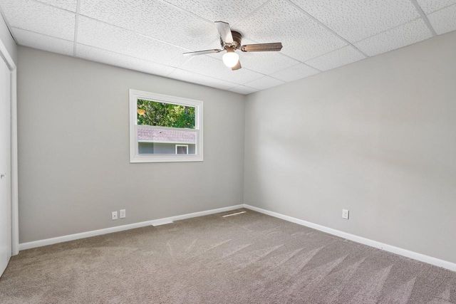 2107 Haegele DRIVE, Twin Lakes, WI 53181