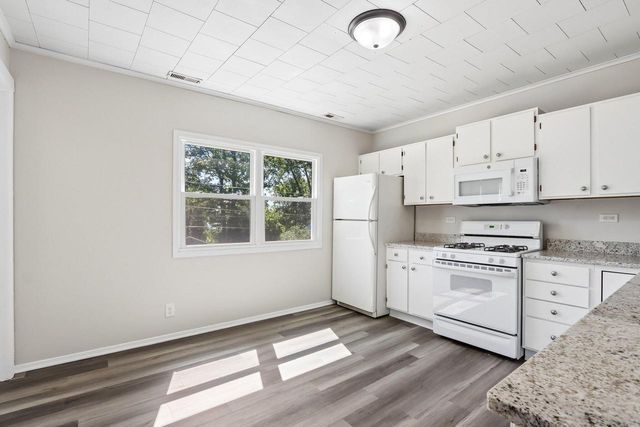 2107 Haegele DRIVE, Twin Lakes, WI 53181