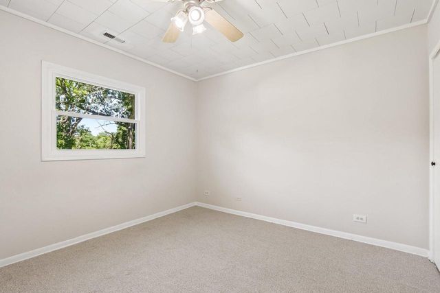 2107 Haegele DRIVE, Twin Lakes, WI 53181