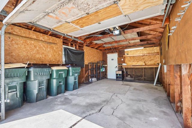 2107 Haegele DRIVE, Twin Lakes, WI 53181