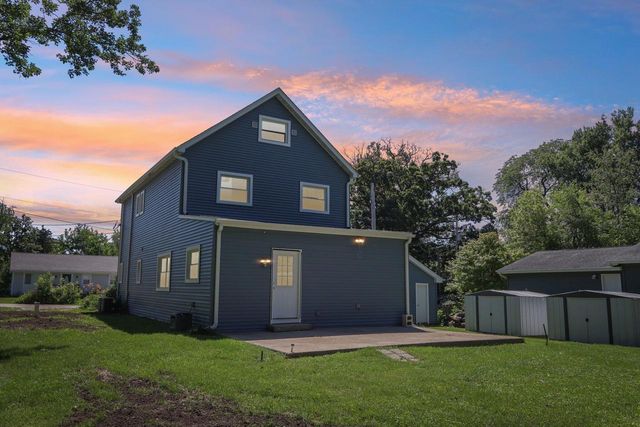 2107 Haegele DRIVE, Twin Lakes, WI 53181