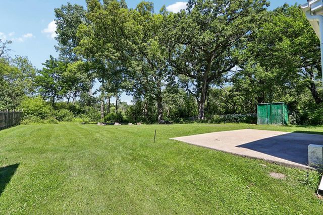 2107 Haegele DRIVE, Twin Lakes, WI 53181