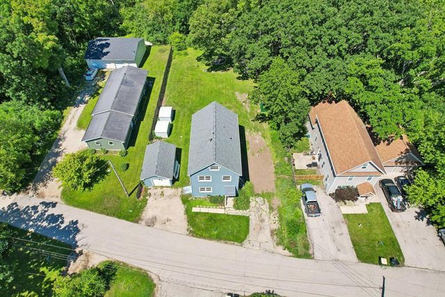 2107 Haegele DRIVE, Twin Lakes, WI 53181