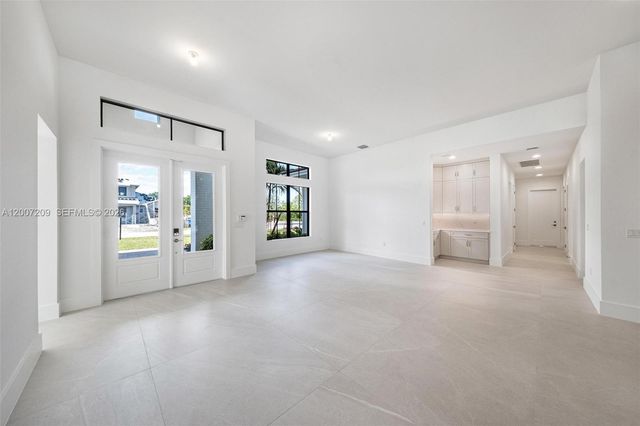 11900 SW 14th Pl, Davie, FL 33325