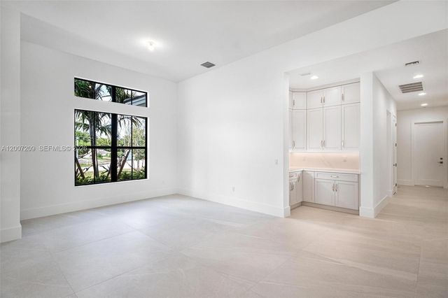 11900 SW 14th Pl, Davie, FL 33325